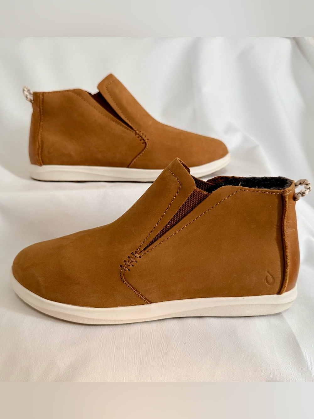 OluKai Hawaiiloa Manu Hope Women’s Brown Waterproof Slip-On Ankle Sneaker Boots